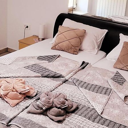 Apartmaji Soncek 이졸라 외부 사진