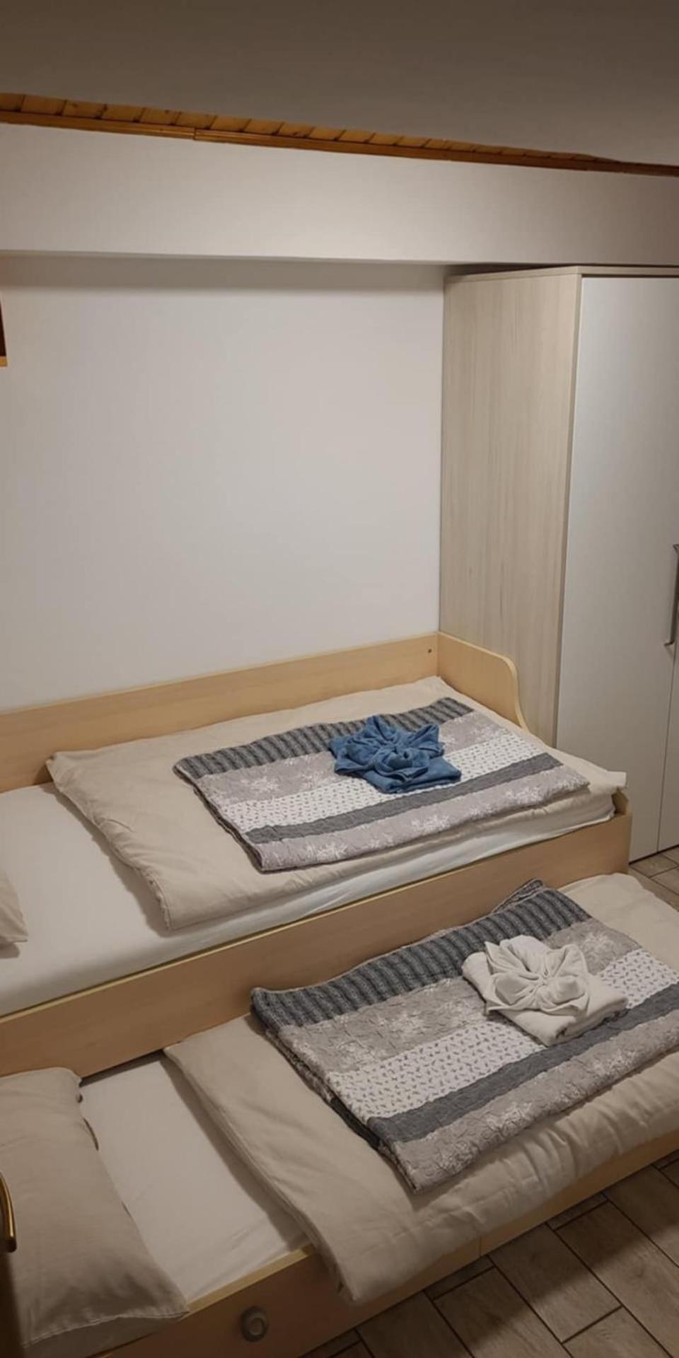 Apartmaji Soncek 이졸라 외부 사진